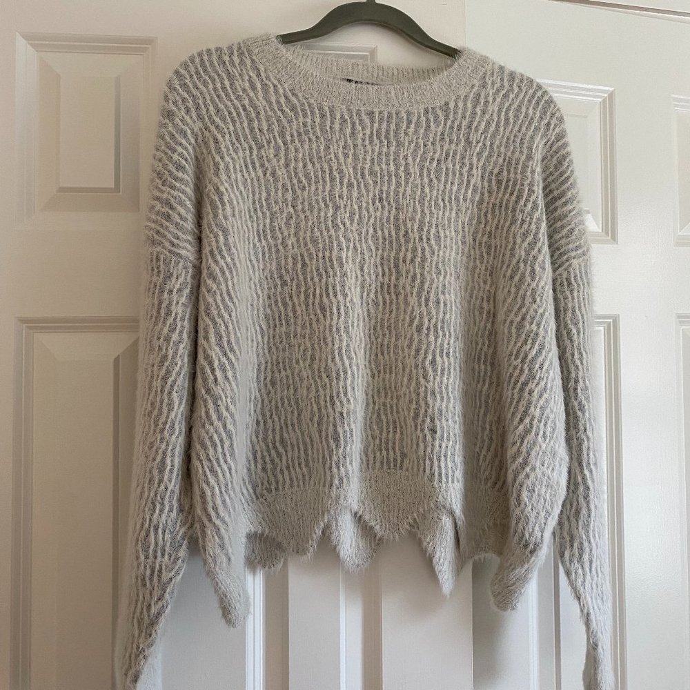 Size Medium Gray & Cream Lumiere Sweater